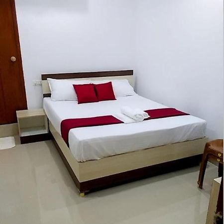 Tharavad Residency Otel Iritti Dış mekan fotoğraf