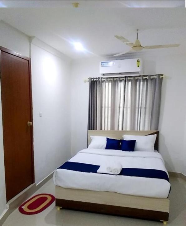 Tharavad Residency Otel Iritti Dış mekan fotoğraf